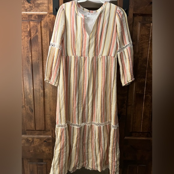 Lace Trim Vintage Stripe Midi Maternity to Nursing Dress, size 6 - Picture 5 of 5